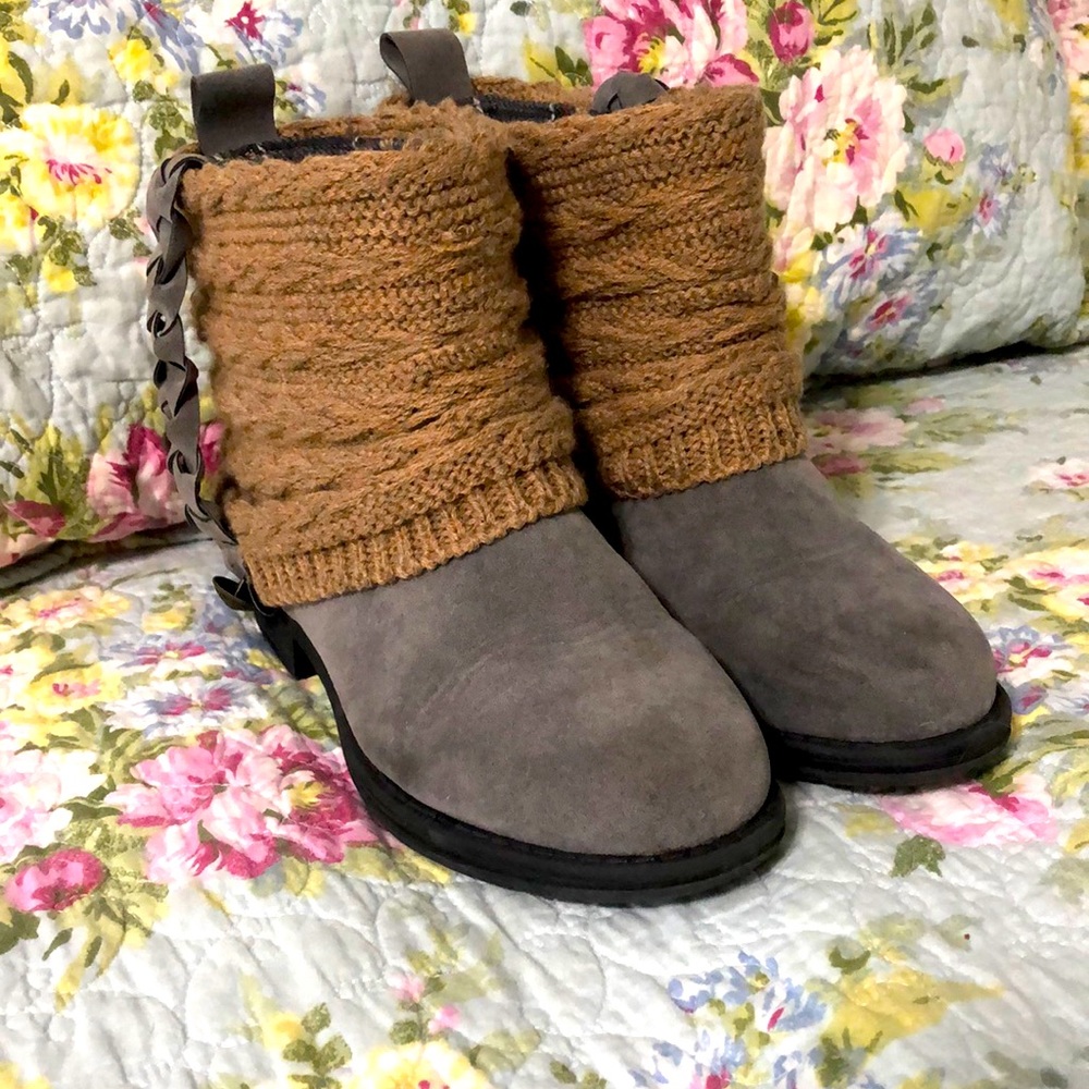 Muk Luks Cass Women's Grey Taupe Pull On Winter Water Resistant Boots Size 7